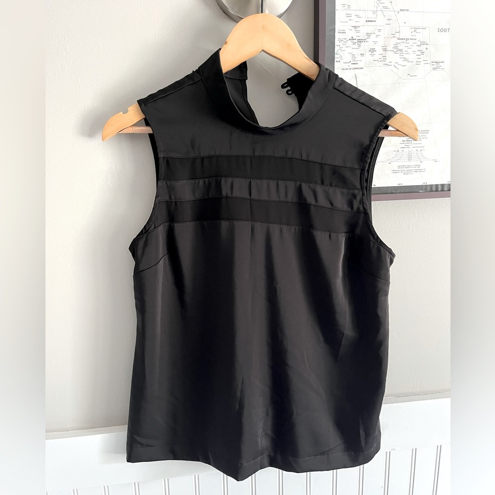 Forever21 Sleeveless Blouse Casual